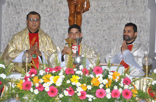 Carmelites at Infant Jesus Shrine